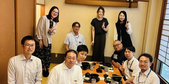 講座後の懇親会の様子